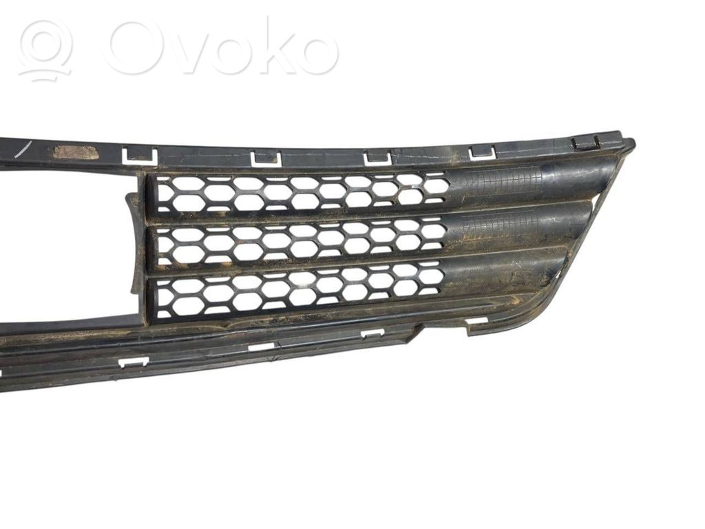 Apakšējais režģis (trīsdaļīgs)