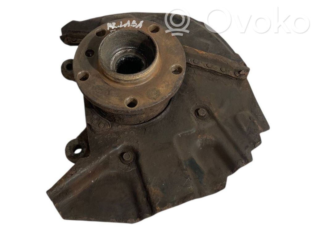 Priekšējā riteņa rumbas vārpstas šarnīrs (stupica, capfa)