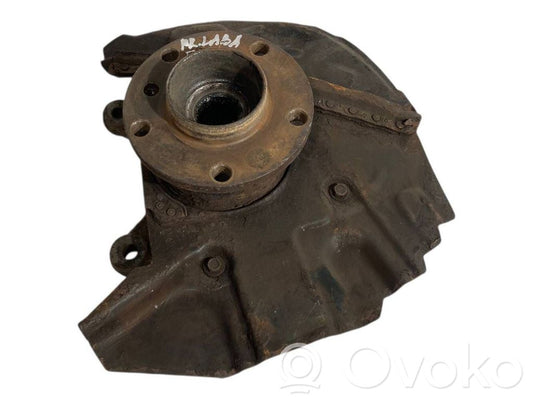 Priekšējā riteņa rumbas vārpstas šarnīrs (stupica, capfa)