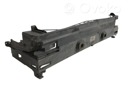 Radiatoru paneļa augšējā daļa (televizors)