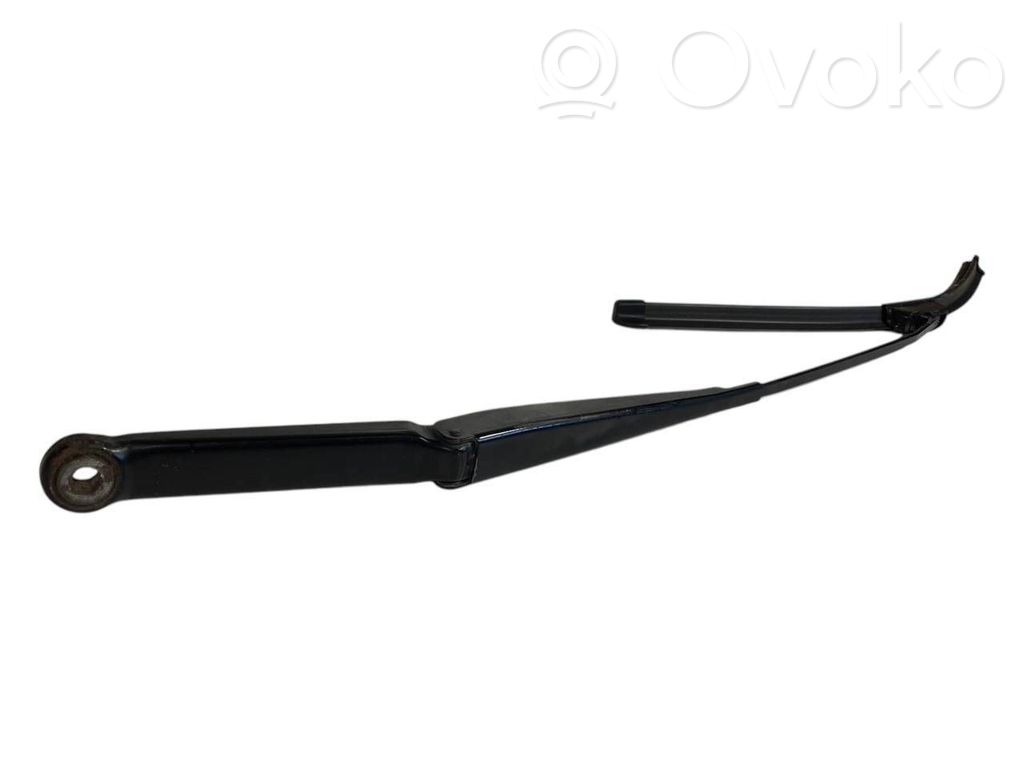 Windshield wiper arm