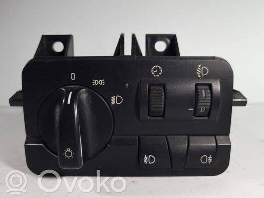 Headlight switch