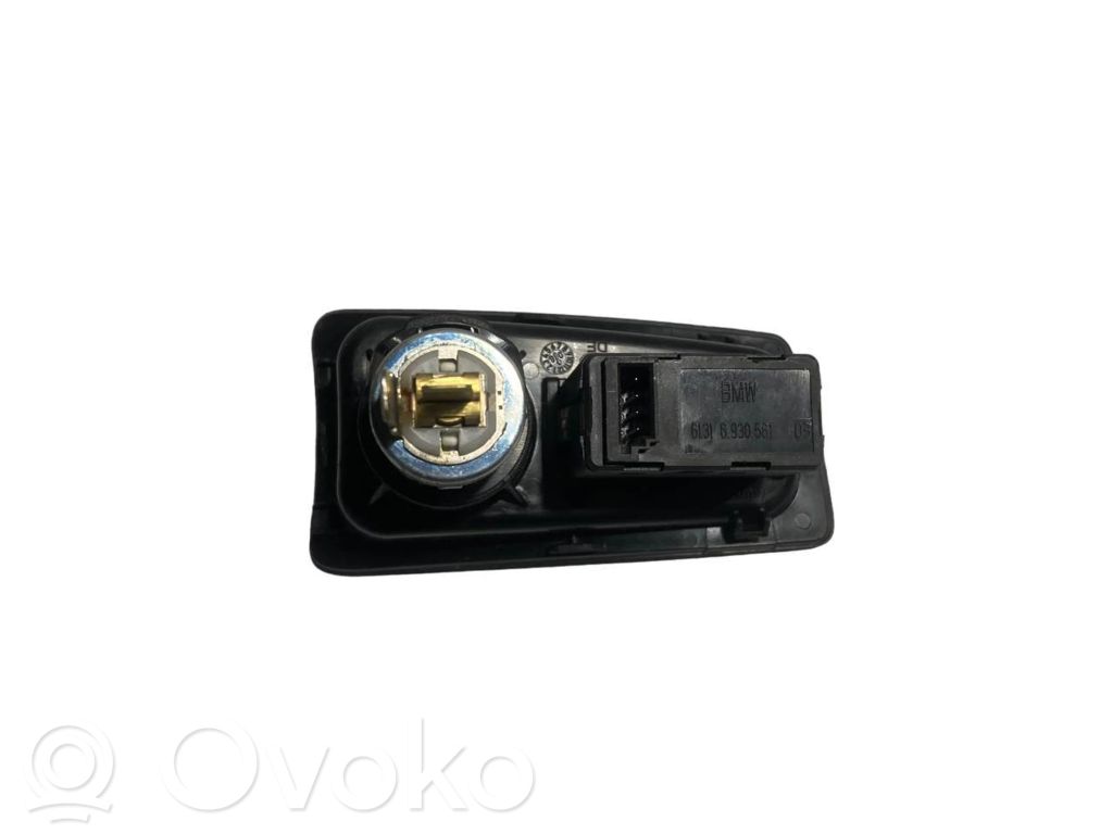 Cigarette lighter in front