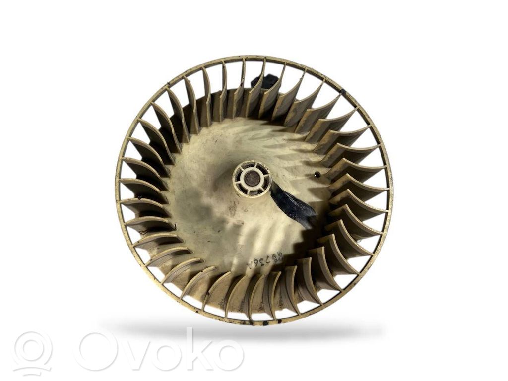 Mazā radiatora ventilators