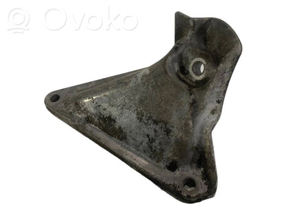 Dzinēja nostiprināšanas stiprinājums-kronšteins