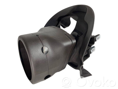 Stūres ass dekoratīvā apdare