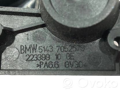 Engine hood release handle