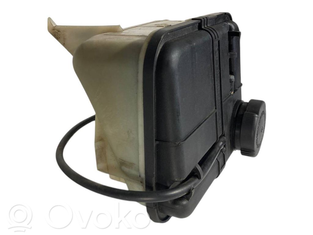 Dzesēšanas šķidruma izplešanās tvertne