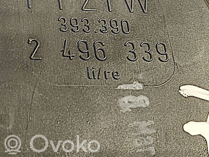 Aizmugurējais lukturis virsbūvē