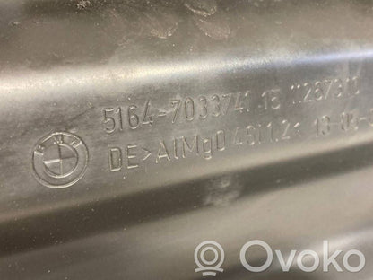 Radiatoru paneļa augšējā daļa (televizors)