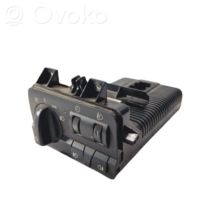 Headlight switch