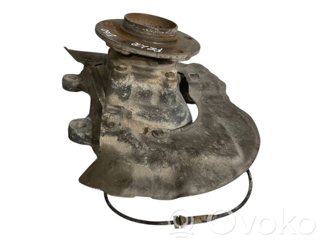 Priekšējā riteņa rumbas vārpstas šarnīrs (stupica, capfa)