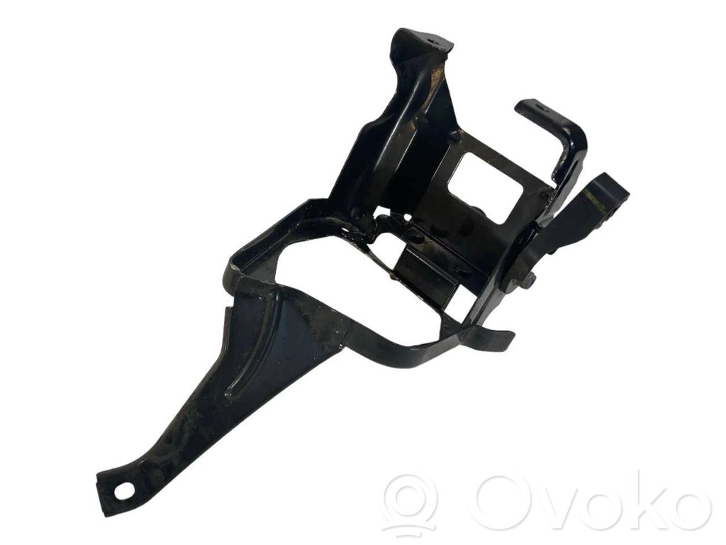 Stūres pastiprinātāja sūkņa stiprinājums