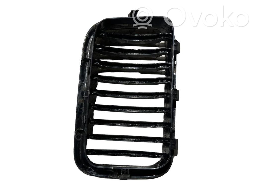 Apakšējais režģis (trīsdaļīgs)