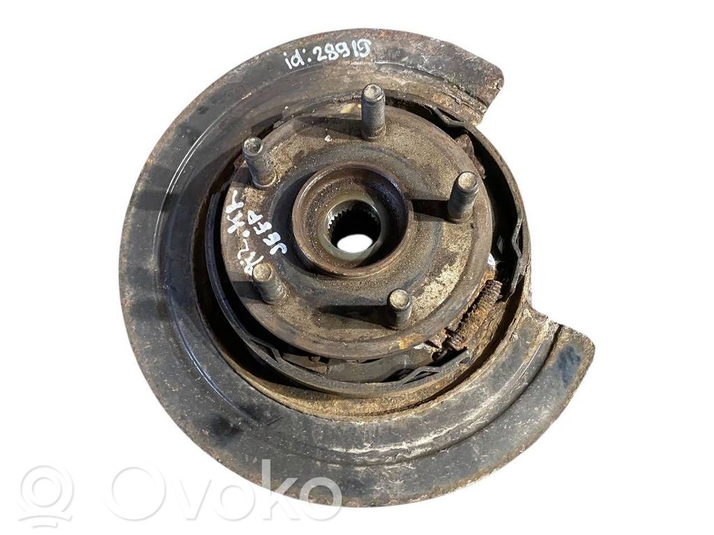 Aizmugurē riteņa rumbas vārpstas šarnīrs (stupica, capfa)