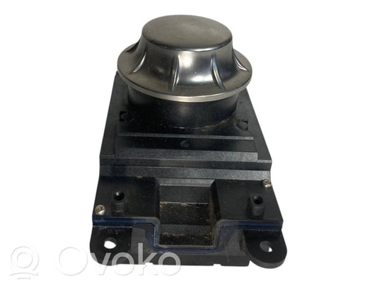 Daudzfunkciju vadības slēdzis / poga