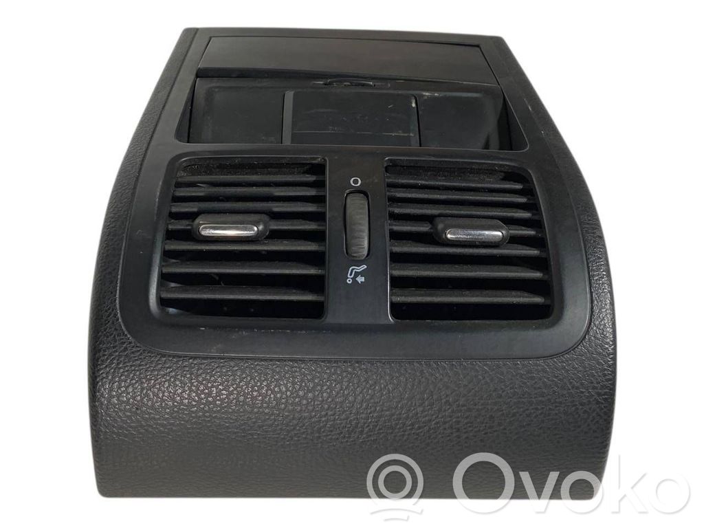 Aizmugurējā gaisa - ventilācijas reste