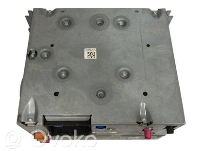 Radio / CD/DVD atskaņotājs / navigācija