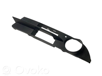 Apakšējais režģis (trīsdaļīgs)