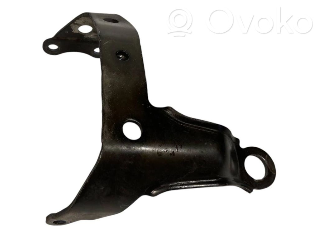 Cita veida dzinēja nodalījuma detaļa