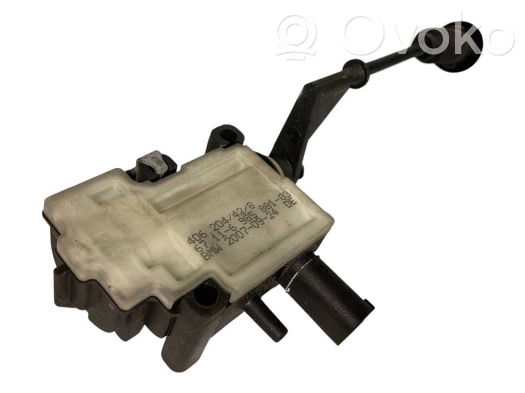 Electric fuel tank lock