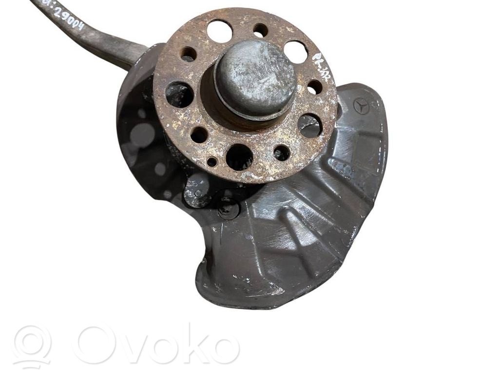 Priekšējā riteņa rumbas vārpstas šarnīrs (stupica, capfa)