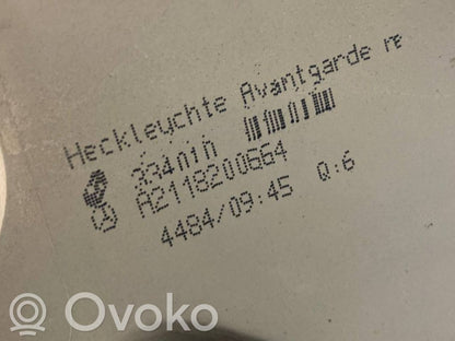 Aizmugurējais lukturis virsbūvē