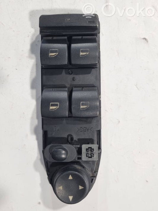 Power window switch
