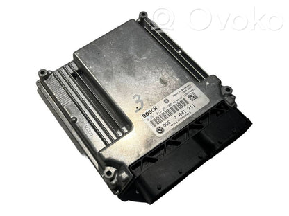 Dzinēja vadības bloks