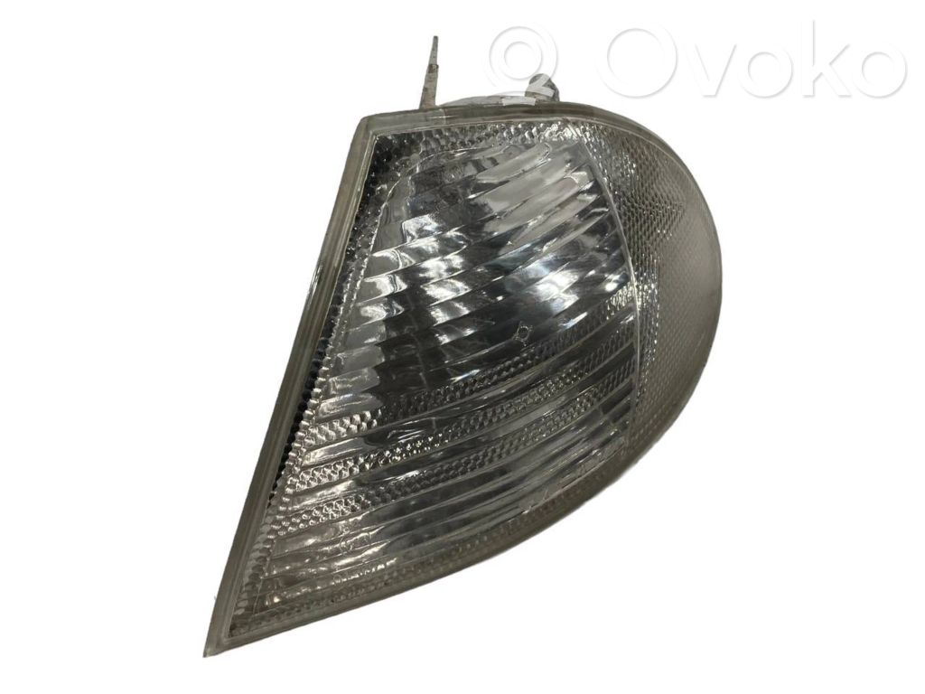 Priekšējais pagrieziena lukturis