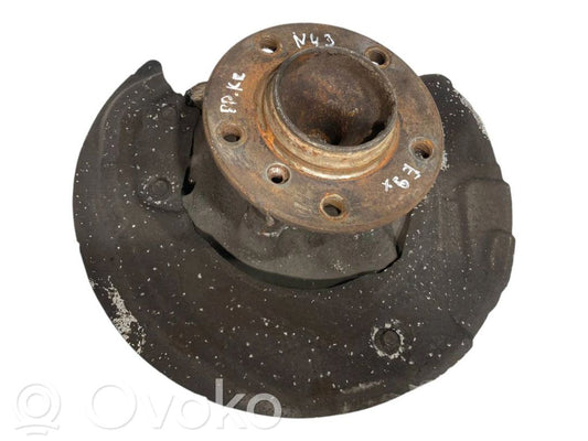 Priekšējā riteņa rumbas vārpstas šarnīrs (stupica, capfa)