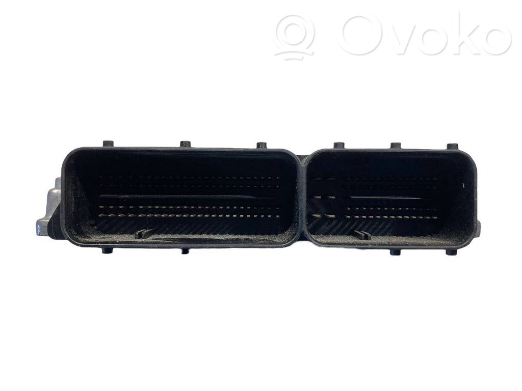 Dzinēja vadības bloks