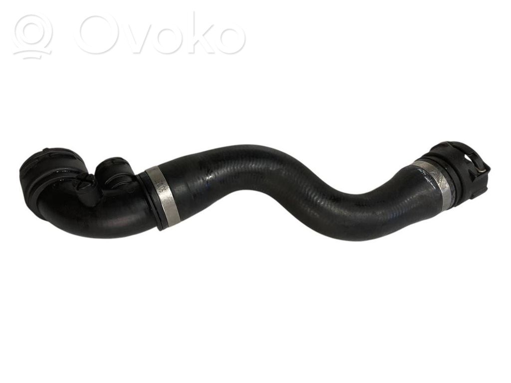 Caurulīte (-es) / šļūtene (-es)