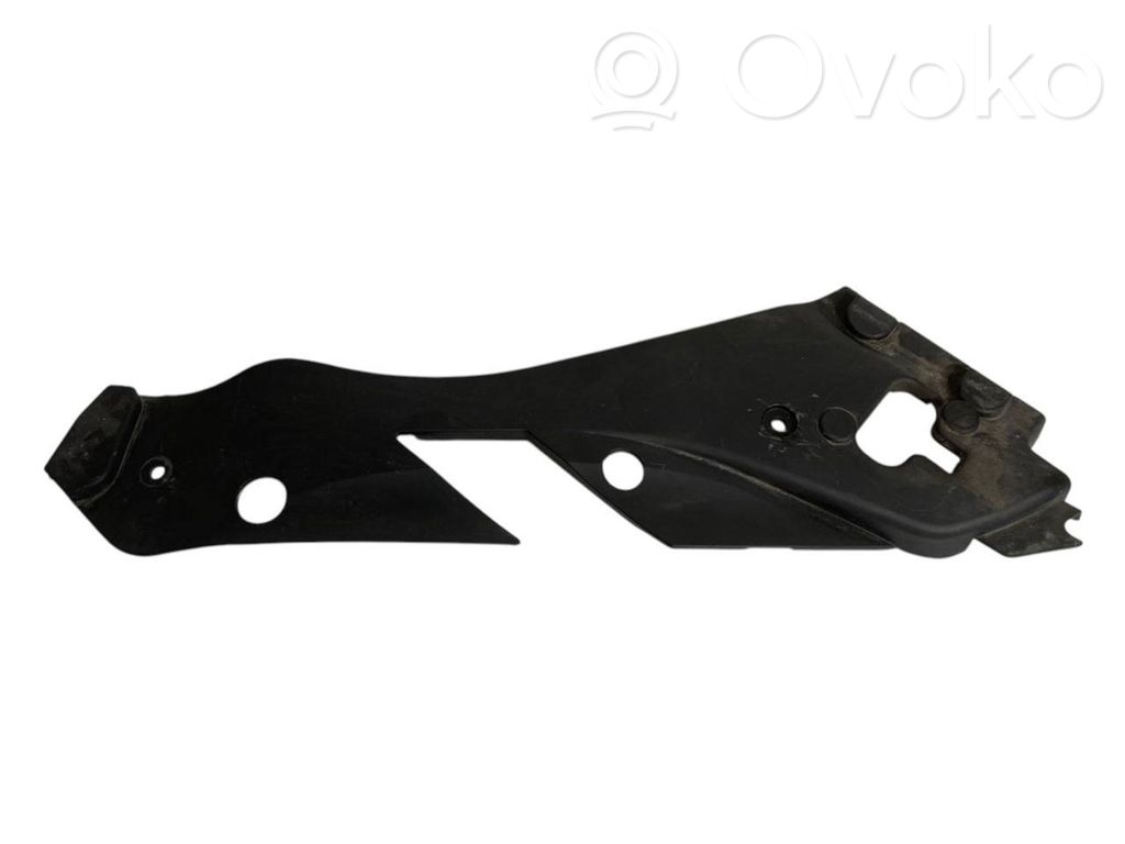 Priekšējā luktura dekoratīvā apdare