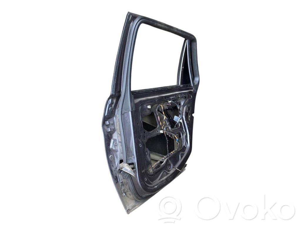 Aizmugurējās durvis