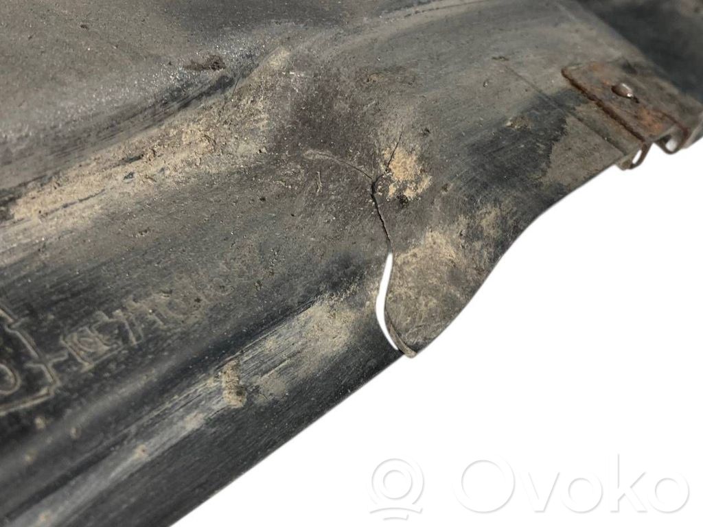 Apakšas aizsargs šasijas aizmugurējā daļā