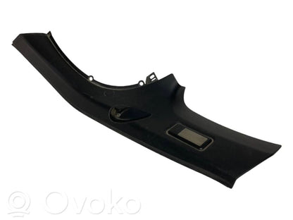 (D) statņa dekoratīvā apdare (augšdaļa)