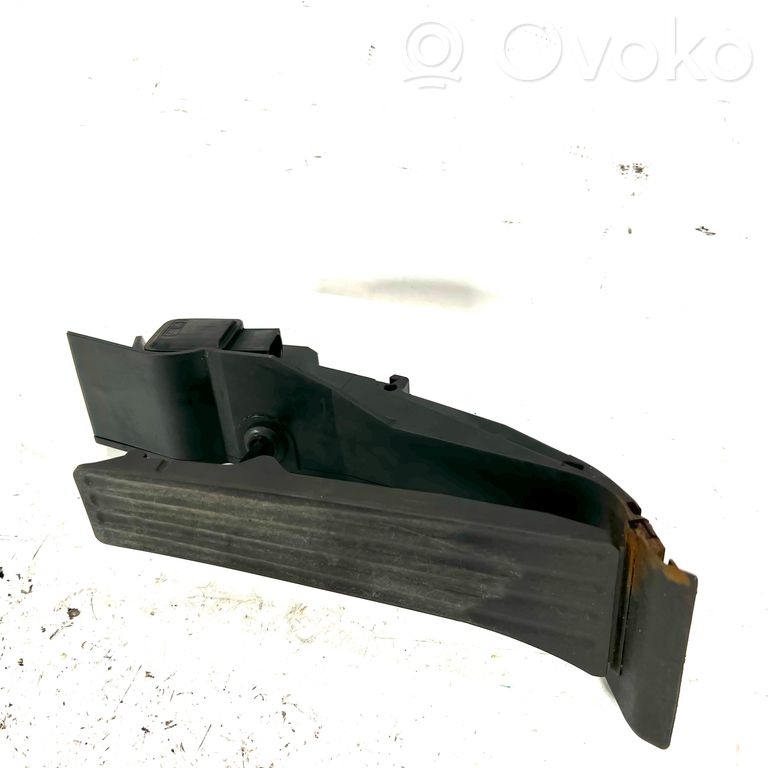 Electric accelerator pedal