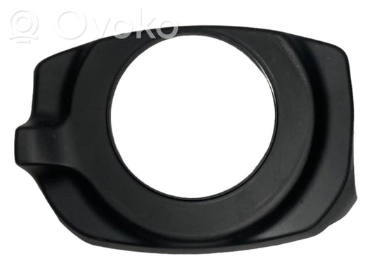 Steering axle trim