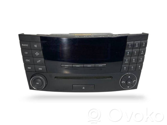 Radio / CD/DVD atskaņotājs / navigācija