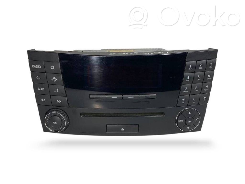 Radio / CD/DVD atskaņotājs / navigācija