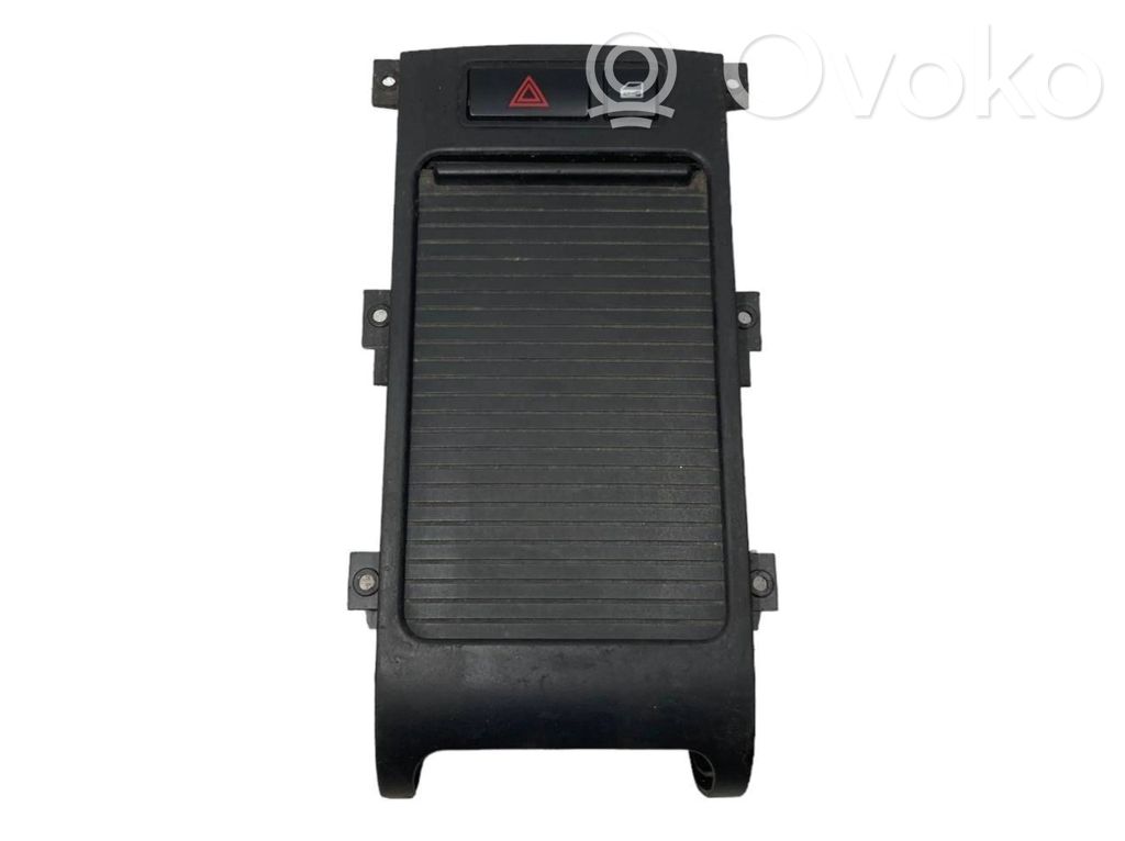 Glāžu turētājs (priekšā)