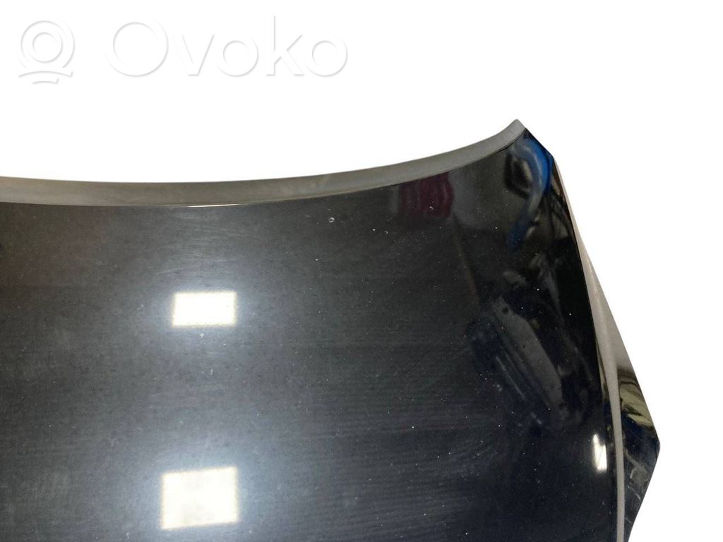 Dzinēja pārsegs (vāks)