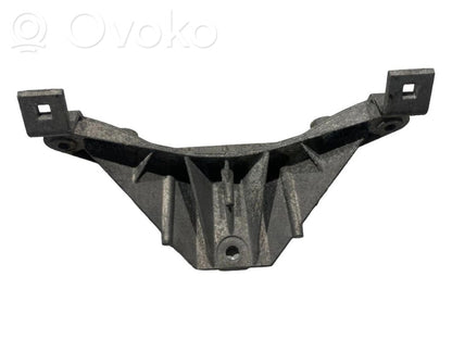 Pārnesumkārbas stiprinājuma kronšteins