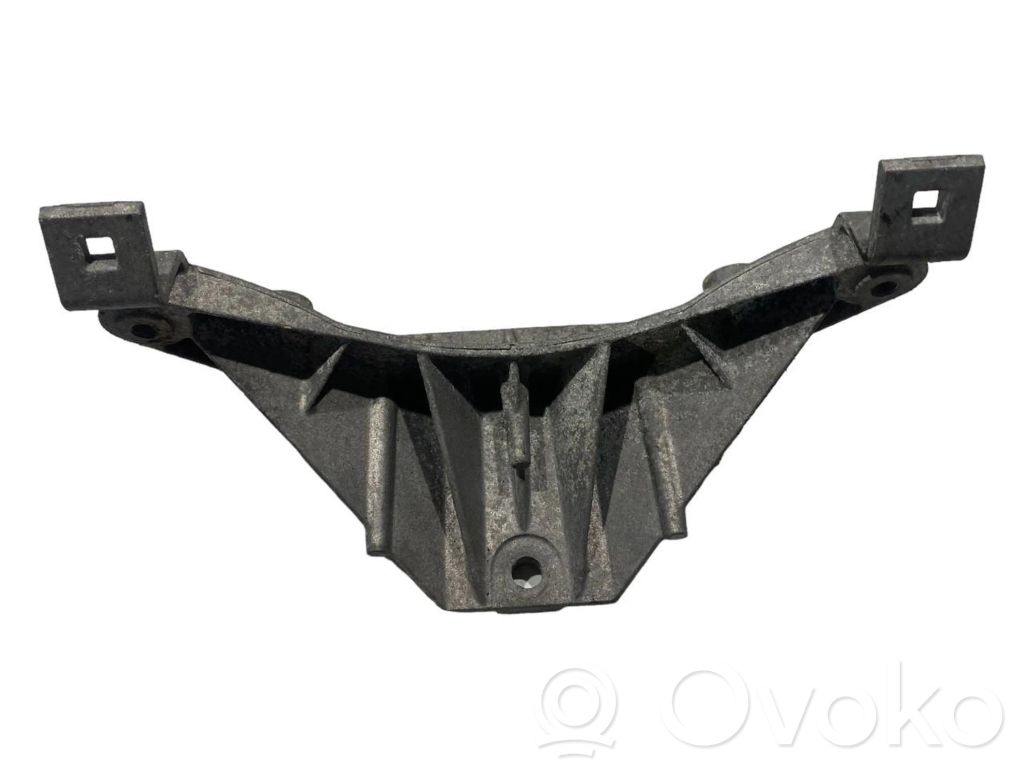 Transmission mounting bracket