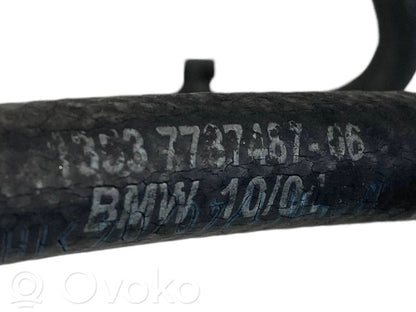 Degvielas caurulīte (-es)