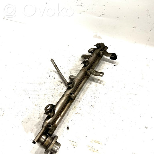 Degvielas maģistrālā caurule