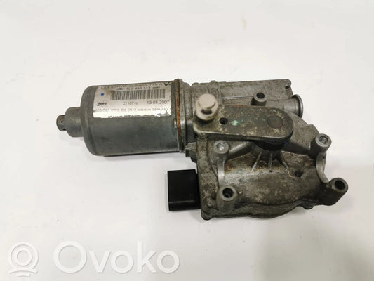 Stikla tīrītāja motoriņš