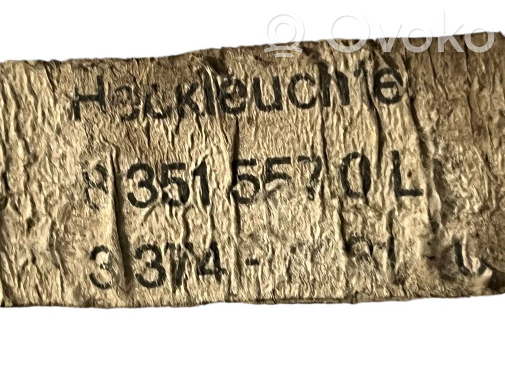 Aizmugurējais lukturis virsbūvē