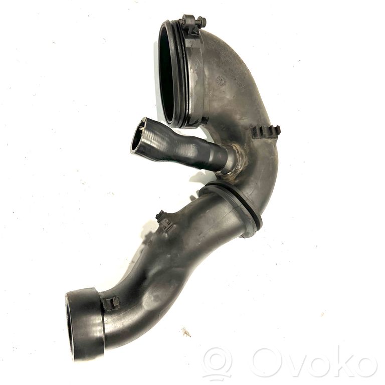 Gaisa caurule uz turbīnu